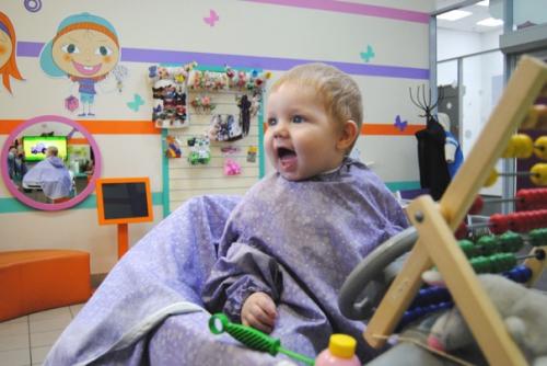 Первая стрижка дениса прошла в приятной дружественной атмосфере! 03