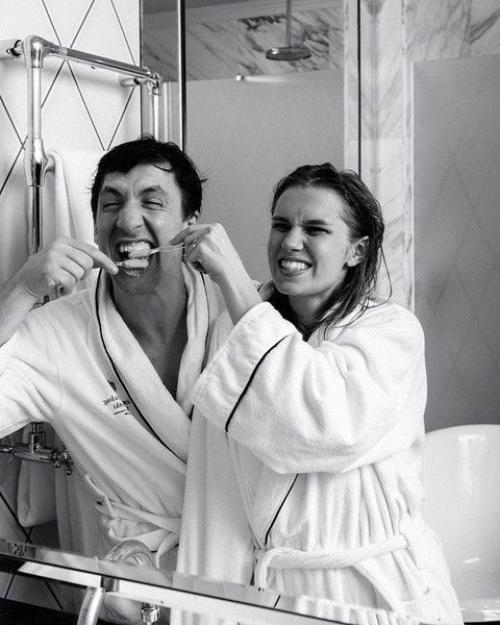 Несколько монохромных фото огненной пары! 02