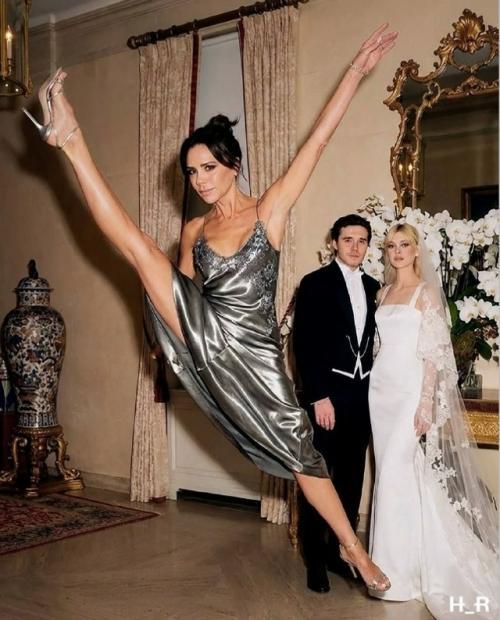 Стало известно, как Виктория Бекхэм портила свадебный танец.
