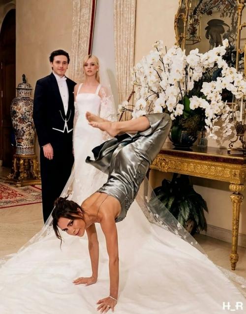 Стало известно, как Виктория Бекхэм портила свадебный танец. 01