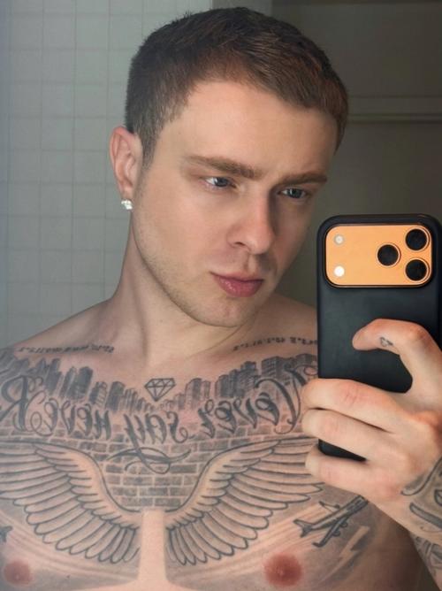 Рэпер Егор крид вернул 2016-й, но не всем это понравилось: Внешность не Главное. 01