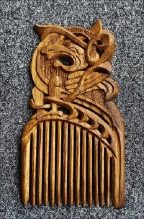 Магия гребня. Кто и когда придумал гребешок, круглую Гребенку, а потом расческу с ручкой, мы уже, наверное, не узнаем. 05