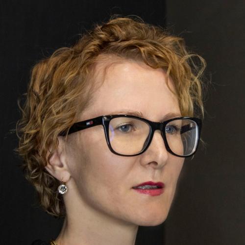 Конечно биозавивка - хорошее решение для тонких волос. 01