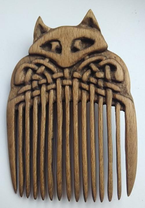 Магия гребня. Кто и когда придумал гребешок, круглую Гребенку, а потом расческу с ручкой, мы уже, наверное, не узнаем. 03