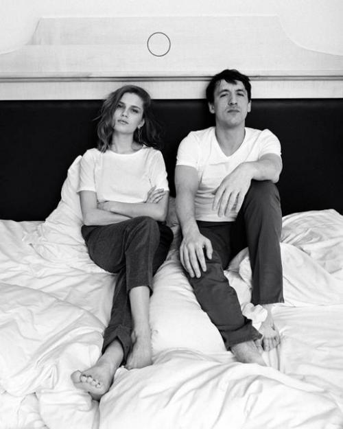 Несколько монохромных фото огненной пары! 03