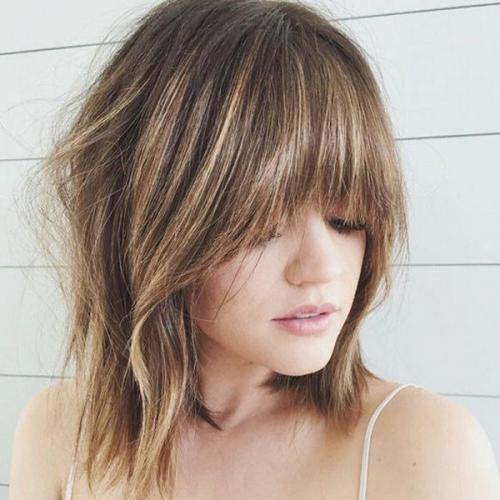 Самые модные челки 2021-2022: лучшие стрижки с челками на фото. 02