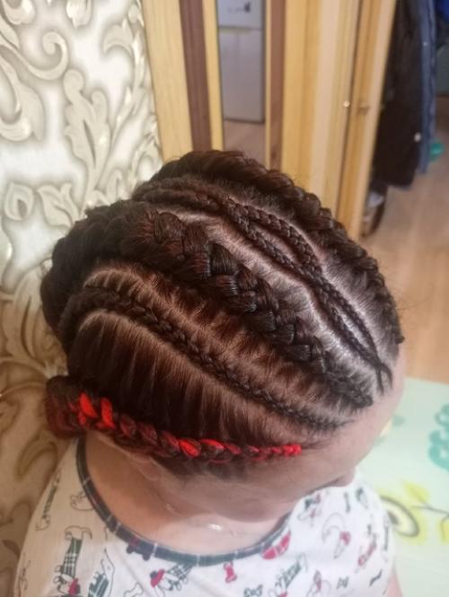 В этом посте хочу рассказать вам о некоторых видах причёсок с косами. 08