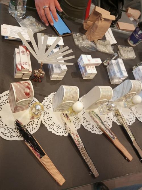 Солнышко.  И сразу хочется гулят, новую стрижку, обновки и. духи. 02