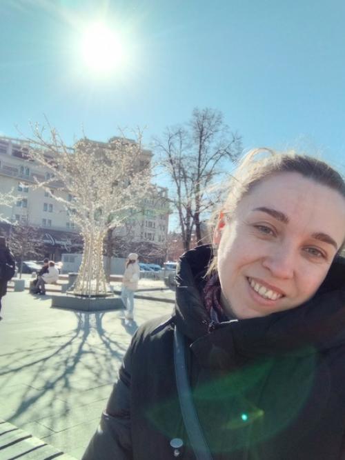 Солнышко.  И сразу хочется гулят, новую стрижку, обновки и. духи. 07