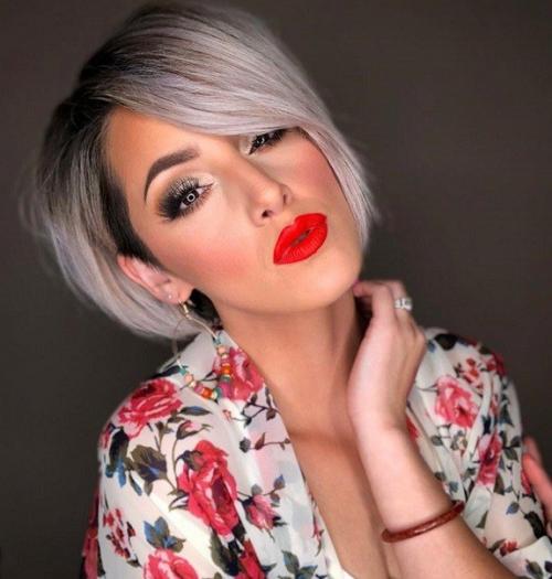 Красивую, серо-стальную окраску дарит нам мода из этой палитры. 04