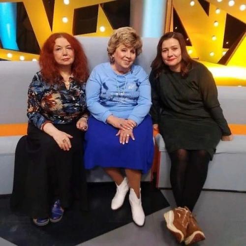 Накачанные филлерами девки рядом не стояли! 01 Накачанные филлерами девки рядом не стояли! 01