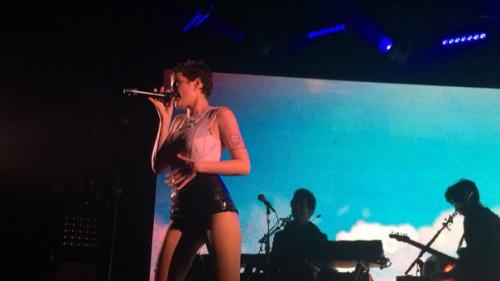 Всем привет и хотя Игнат и Милана уже написали о концерте, ревью много не бывает? 04