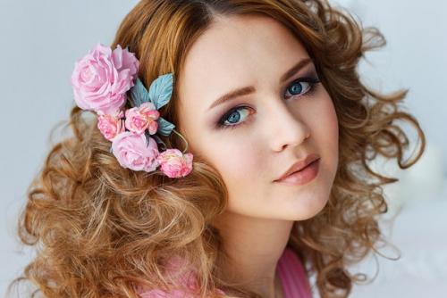 Нужны модели для пополнения портфолио, за оплату аренды студии и расходников визажисту. 04