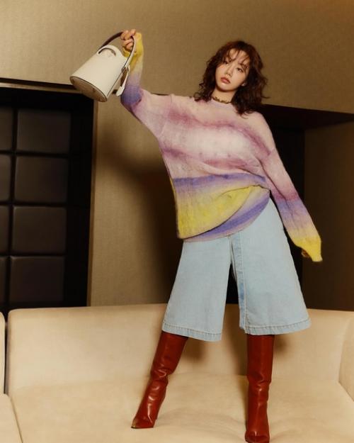 300324: фотосессия хери для Dazed. 01