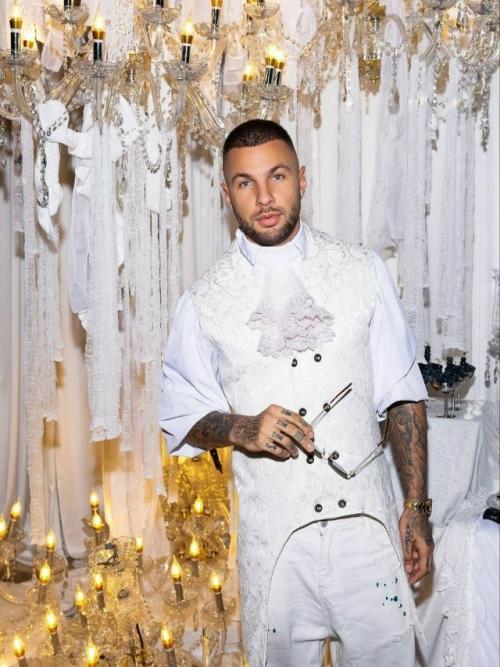 У Нюши новый роман. 01