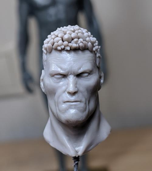 Год назад я делал этого варвара и вспомнил, что у меня где-то были фото процесса лепки его волос. 02