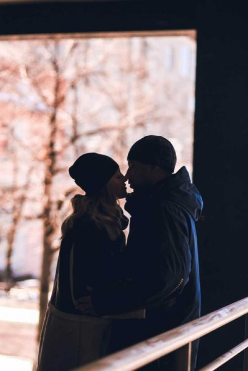 Начинается пора предсвадебных лав стори. 01