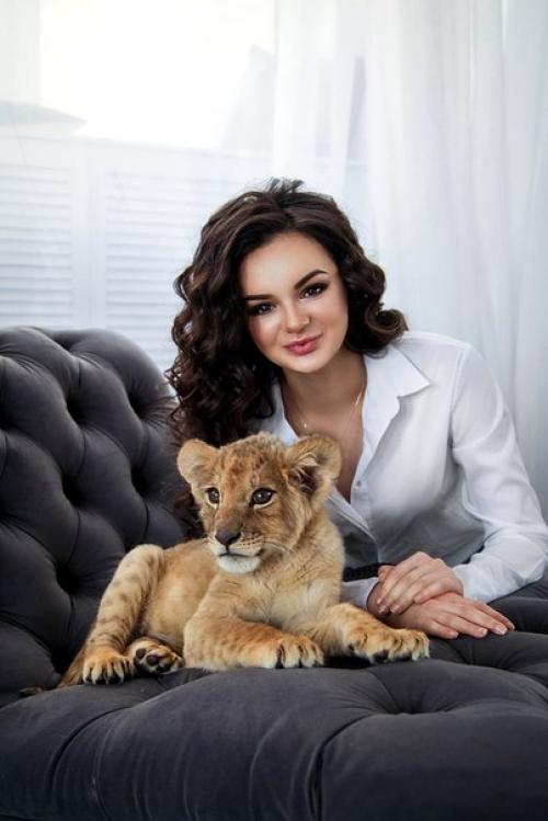 Принимаю заказы на фотосессии с тигренком и львенком на 21-22 апреля! 08