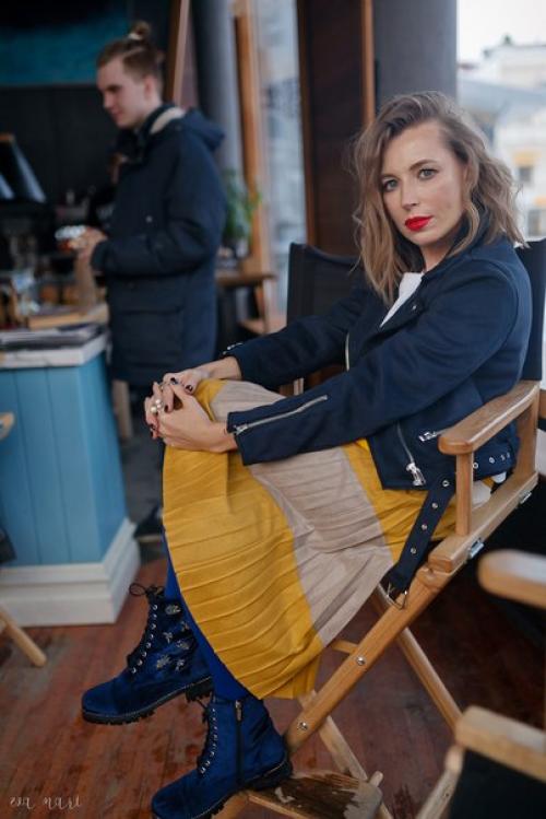 Самый лучший комплимент моей работе звучит примерно так: а я думала, девушка всегда так выглядела. 02