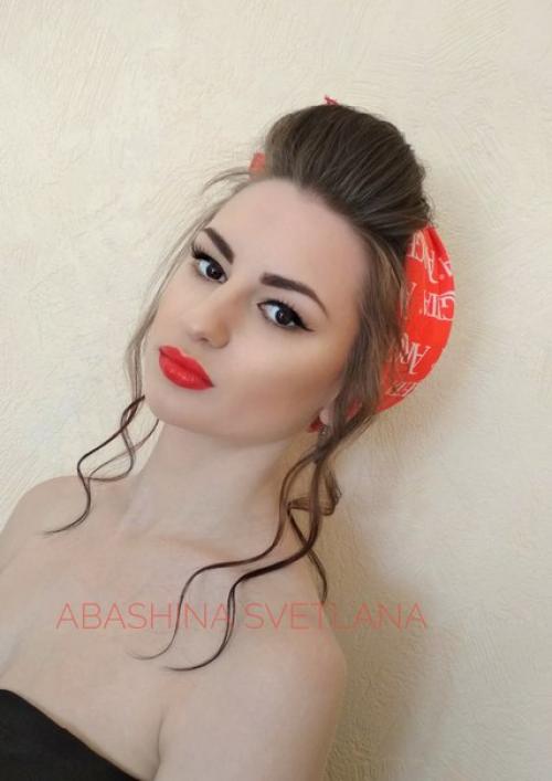 Всем здравствуйте?   Я не сертифицированный мастер по макияжу и причёскам. 04