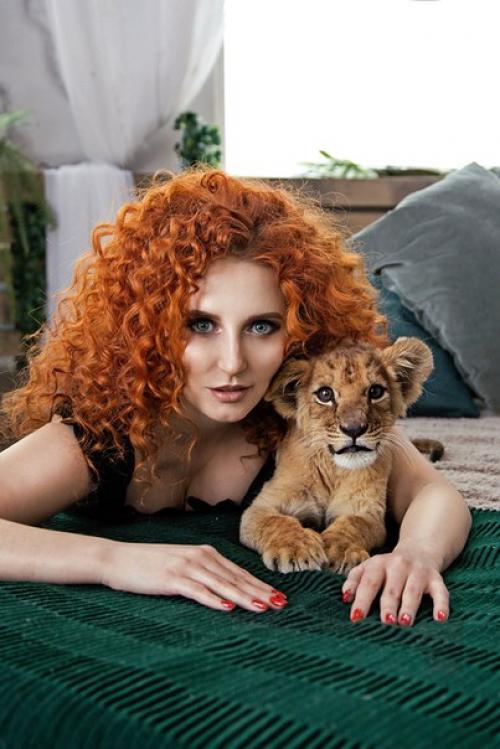 Принимаю заказы на фотосессии с тигренком и львенком на 21-22 апреля! 05