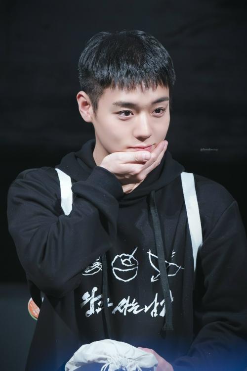 050426: прическа, из-за которой пак джихун чувствовал себя неловко все 8 месяцев съемок. 08