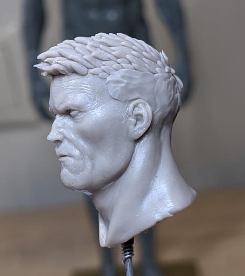 Год назад я делал этого варвара и вспомнил, что у меня где-то были фото процесса лепки его волос. 03