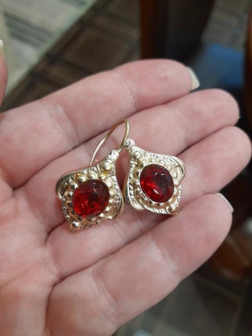 А у вас есть вещи или подарки, которые дороже всех богатств земли? 02 А у вас есть вещи или подарки, которые дороже всех богатств земли? 02