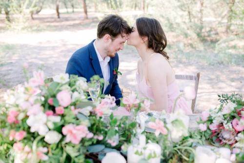 Волшебный день в лесу, пронзительная ясность весеннего неба и звенящие сосны, максимально приближенный к природе декор продуманный до мелочей. 07