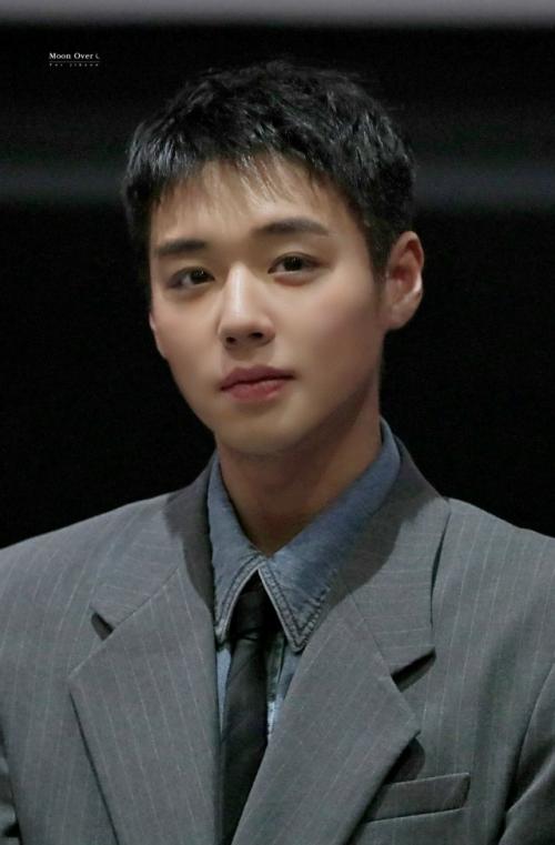 050426: прическа, из-за которой пак джихун чувствовал себя неловко все 8 месяцев съемок. 01