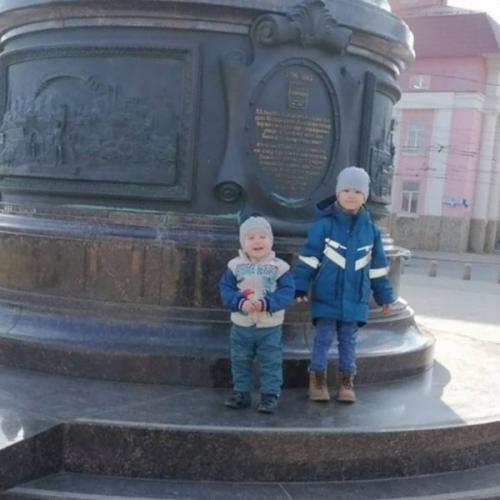 Семейная прогулка по родному и любимому парку. 04 Семейная прогулка по родному и любимому парку. 04