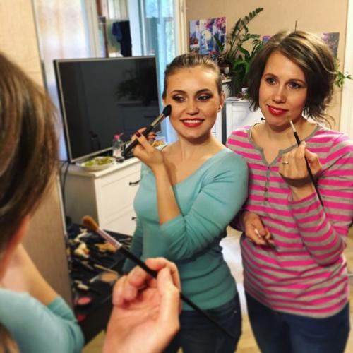 Учимся с Викой и Мариной? 02