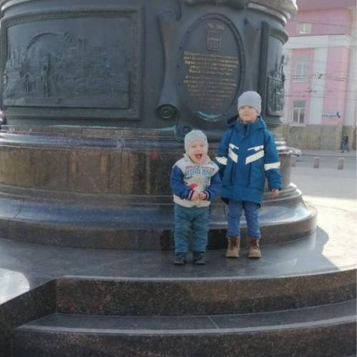 Семейная прогулка по родному и любимому парку. 03 Семейная прогулка по родному и любимому парку. 03