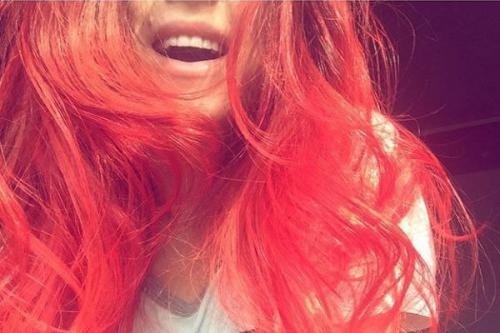 Новый цвет волос Нюши вызвал обсуждения в Сети. 01 Новый цвет волос Нюши вызвал обсуждения в Сети. 01