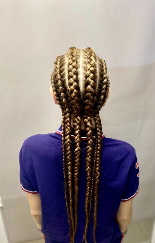 Брейды, сделанные исключительно из своих волос или с очень небольшим количеством канекалона имеют ряд преимуществ: 01 Брейды, сделанные исключительно из своих волос или с очень небольшим количеством канекалона имеют ряд преимуществ: 01