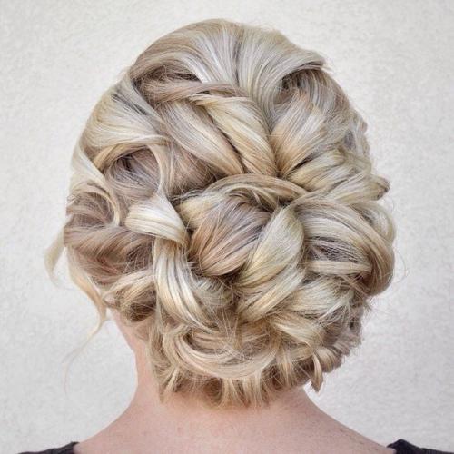 Оригинальные прически с подобранными волосами. 05