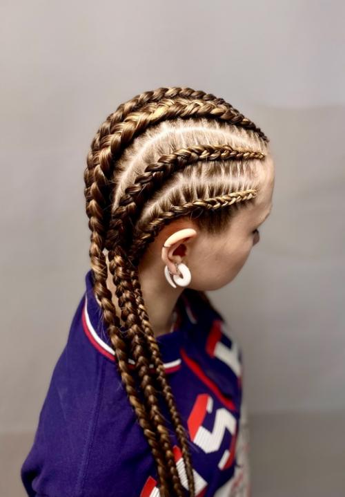 Брейды, сделанные исключительно из своих волос или с очень небольшим количеством канекалона имеют ряд преимуществ: 03 Брейды, сделанные исключительно из своих волос или с очень небольшим количеством канекалона имеют ряд преимуществ: 03