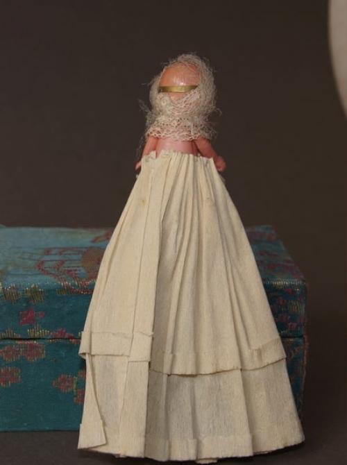 Антикварная кукла из целлулоида - невеста, 1930 г., 6 см. 02