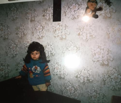 В этом году захотелось немного вернуться в детство и вспомнить себя совсем маленькую. 04