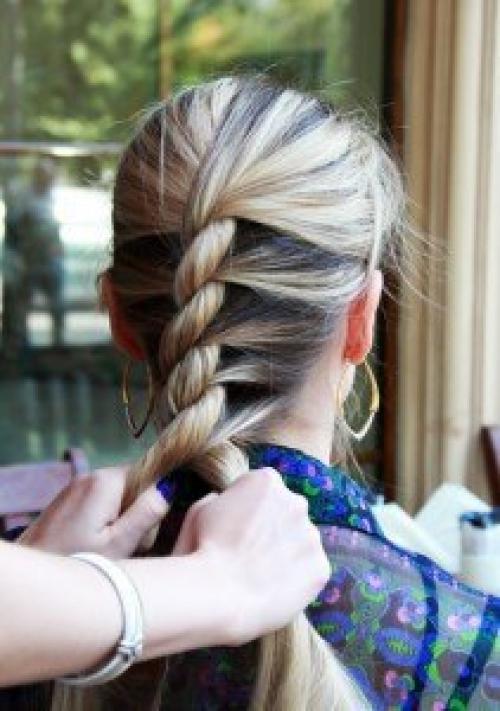 Коса веревка.  Коса веревка является отличной заменой скучной и надоевшей, обычной косе. 06 Коса веревка.  Коса веревка является отличной заменой скучной и надоевшей, обычной косе. 06