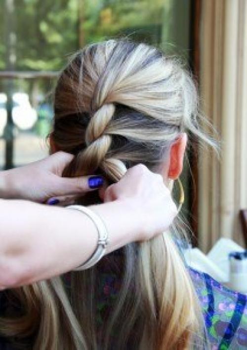 Коса веревка.  Коса веревка является отличной заменой скучной и надоевшей, обычной косе. 05 Коса веревка.  Коса веревка является отличной заменой скучной и надоевшей, обычной косе. 05