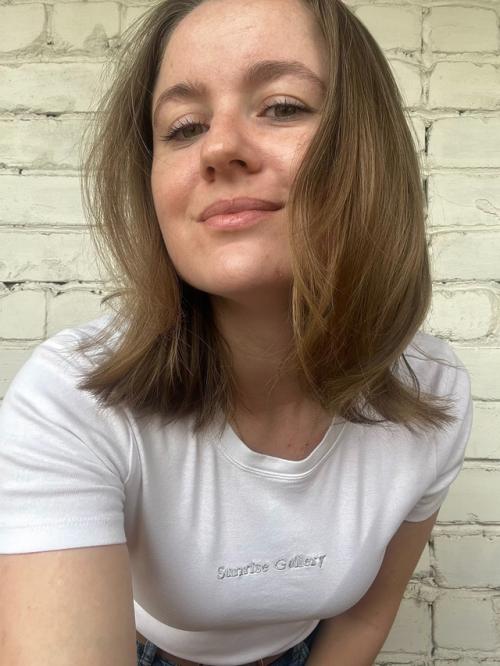 Рассказываю о небольших изменениях я, наконец - то, подстриглась пыталась я это сделать целый год, но вечно всё срывалось в последний момент. 01