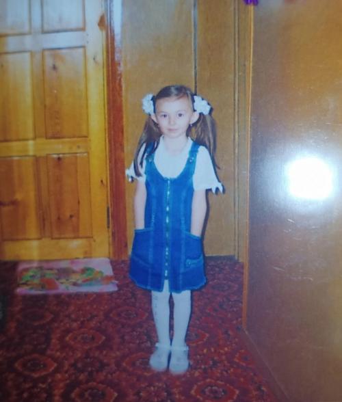 В этом году захотелось немного вернуться в детство и вспомнить себя совсем маленькую. 01