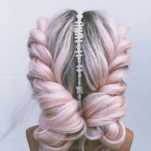 Bпepbые удалось обнаружить формирование экзопланеты на раннем этапе. 05