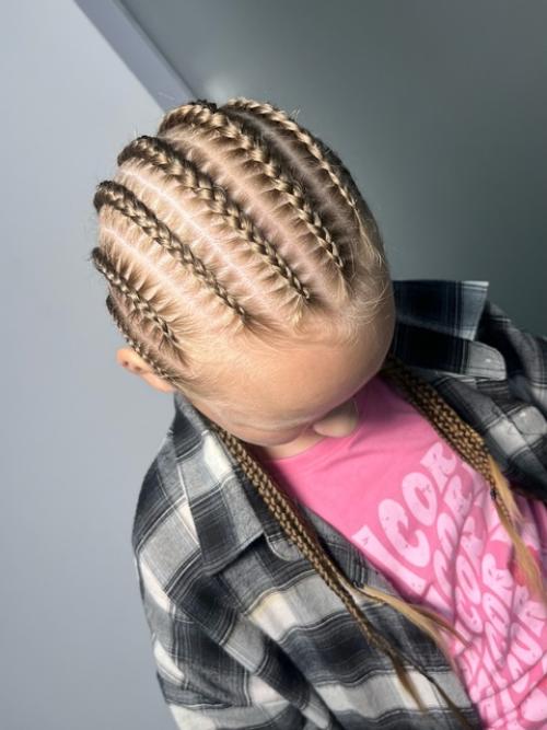 Нужно ли как-то особенно ухаживать за косами на море? 01