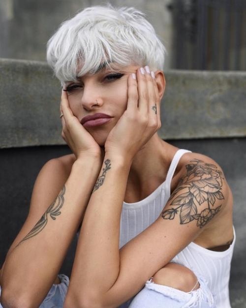 Оцените ее образ от 1 до 10. 05