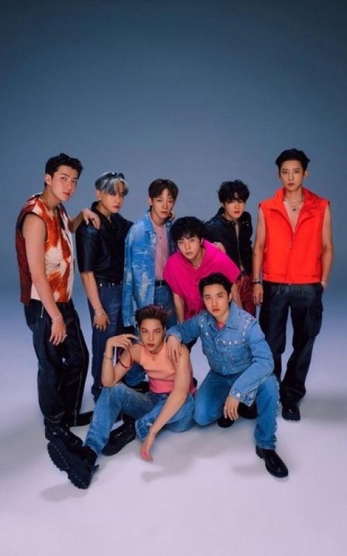 Pann текущий взгляд на ужасную одежду EXO. 01 Pann текущий взгляд на ужасную одежду EXO. 01