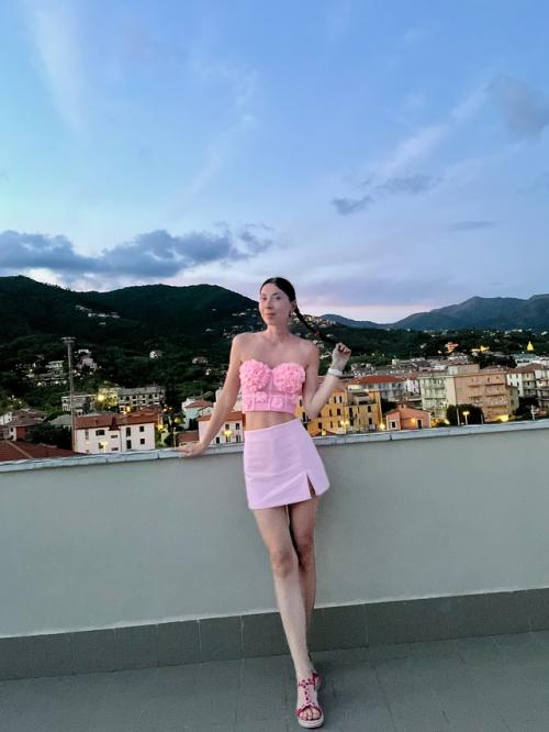 Очень отличается стиль молодых итальянцев/ итальянок от пожилых. 01