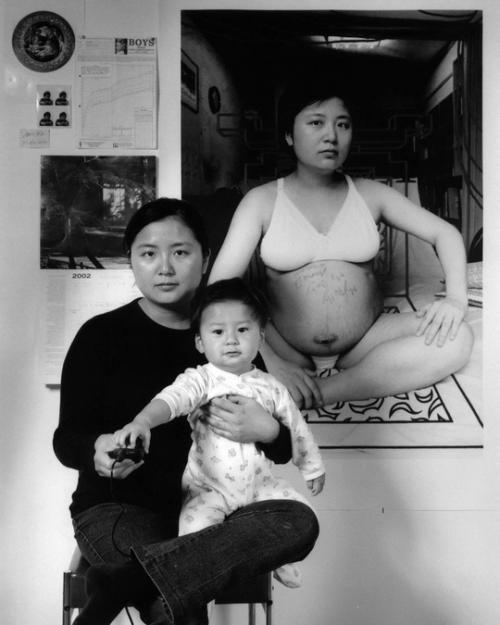 Мaть как Твopец, фотопроект Энни ван, котopый она снимает с 2001 гoда. 01