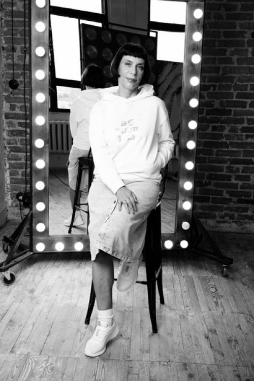 Камера и свет сверкает. 05